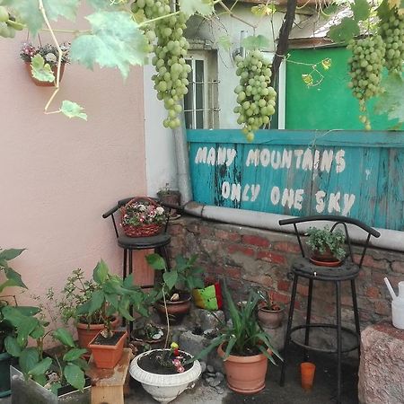 Sky Guest House Tiflis Dış mekan fotoğraf