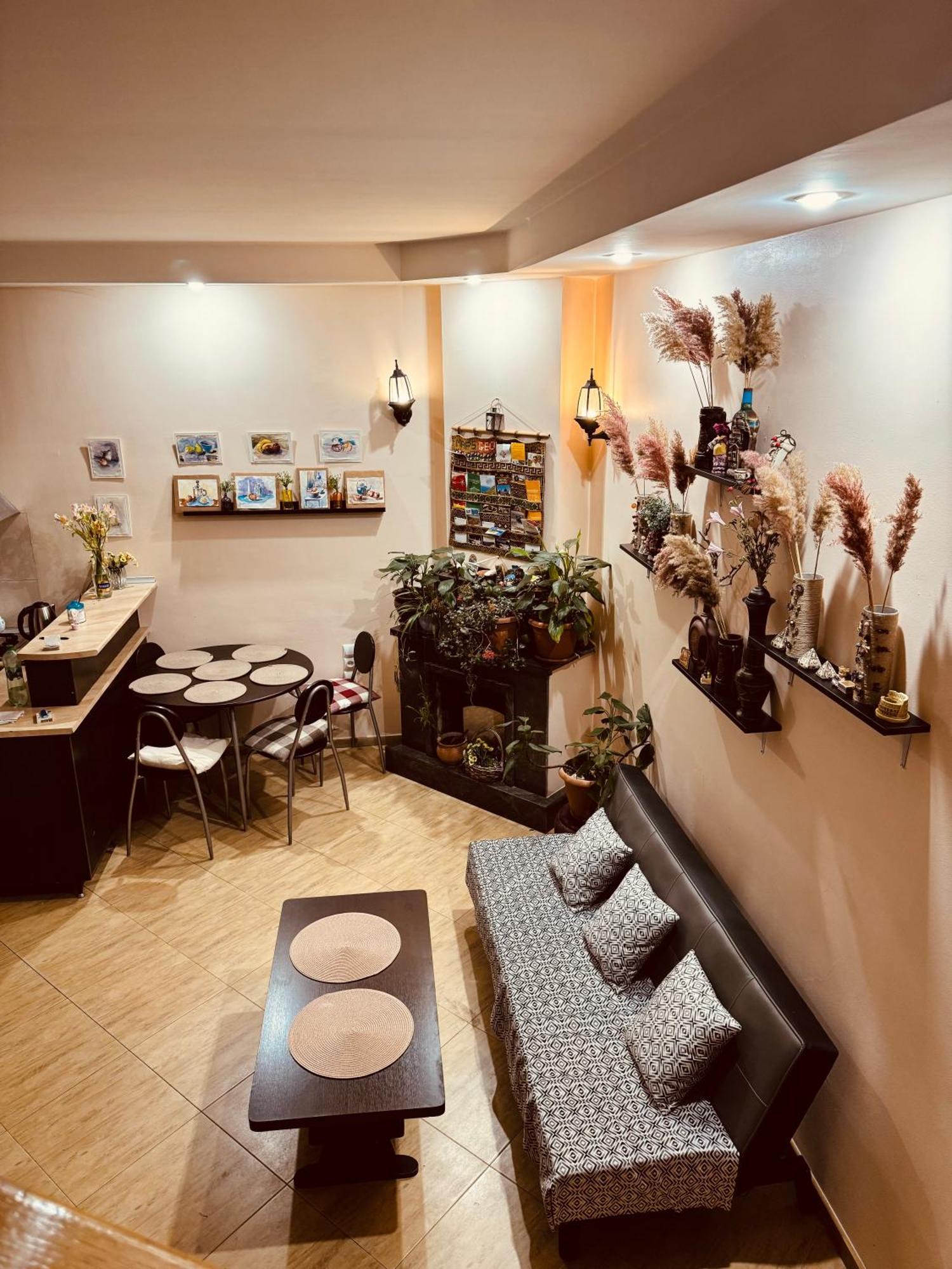 Sky Guest House Tiflis Dış mekan fotoğraf