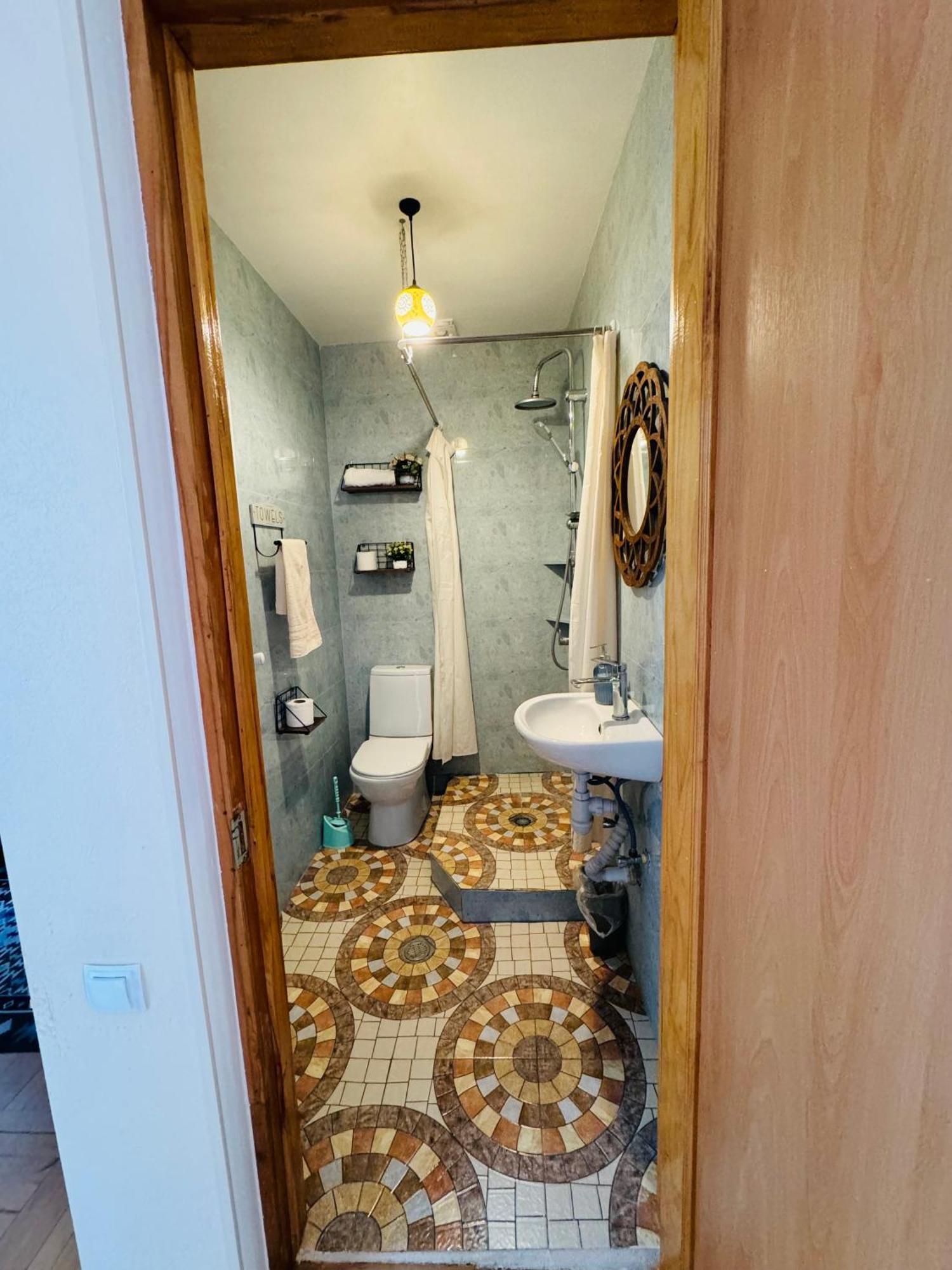 Sky Guest House Tiflis Dış mekan fotoğraf